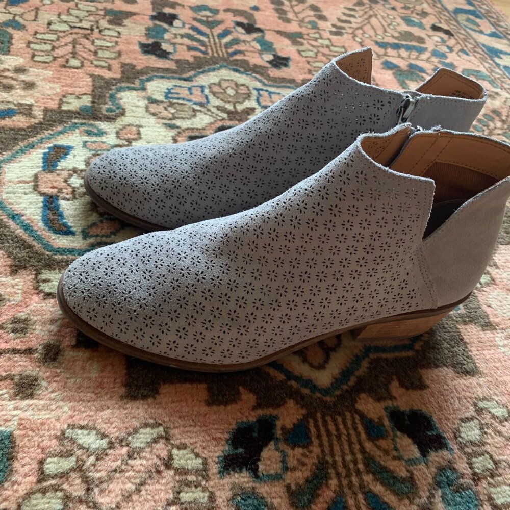 10 Frye ice blue Frye Women's Caden Perforated Bootie Ankle Boot